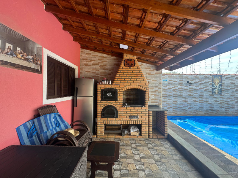 imóvel com 270m² - Estancia Sao José - Peruíbe