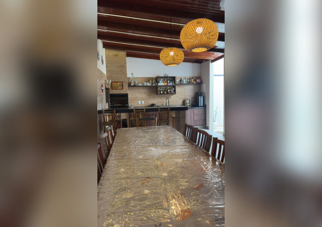 imóvel com 260m²