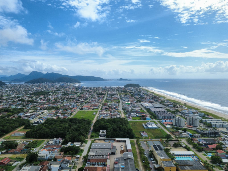 imóvel com 117m² - Brejatuba - Guaratuba