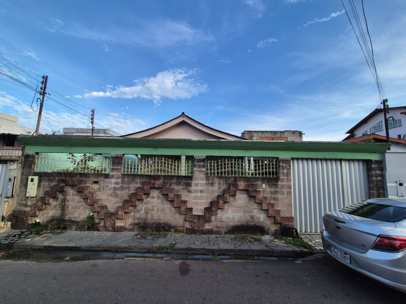 imóvel com 200m² - Dom Pedro I - Manaus