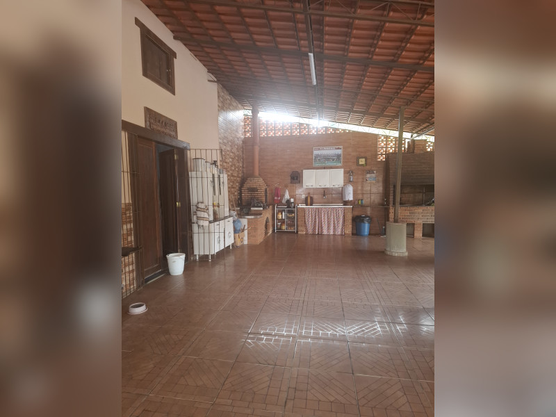imóvel com 1400m² - Centro - Coronel Pacheco