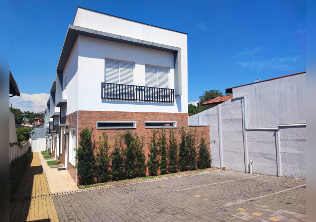 imóvel com 80m²