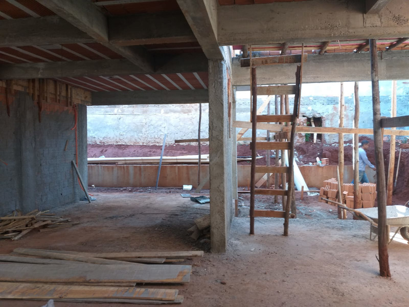 imóvel com 280m² - Hedy - Londrina