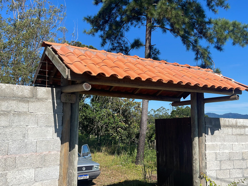 imóvel com 83m² - Área Rural de Paraibuna - Paraibuna