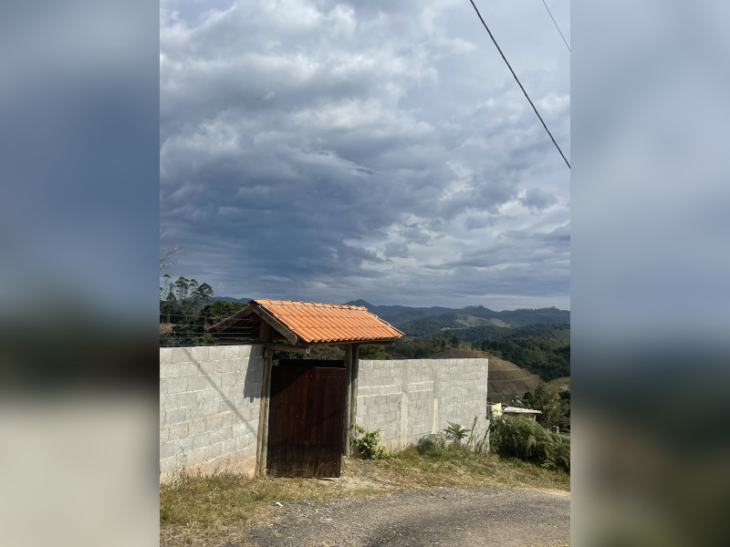 imóvel com 83m² - Área Rural de Paraibuna - Paraibuna