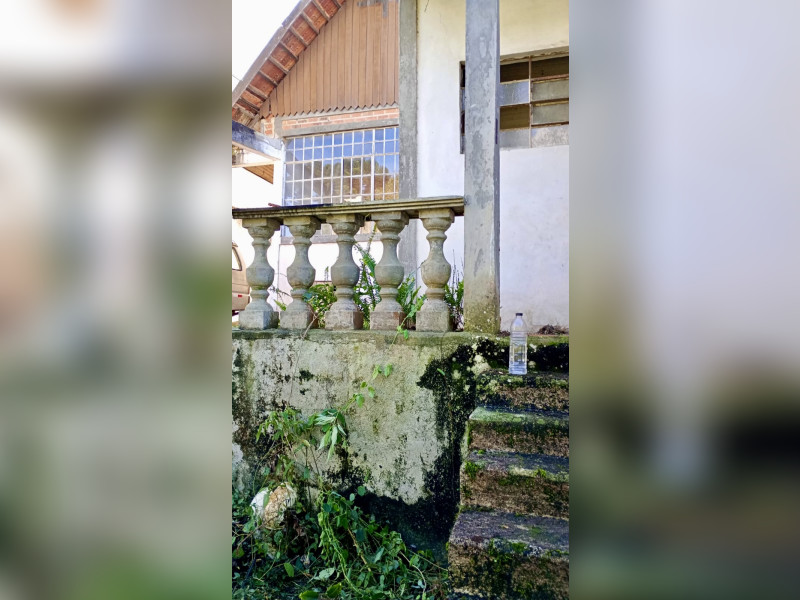 imóvel com 725m² - Barreirinha - Curitiba