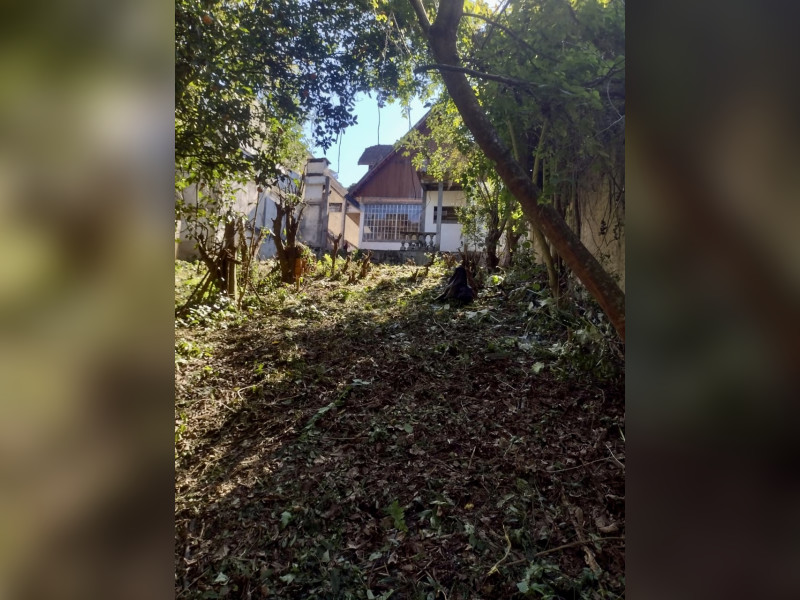 imóvel com 725m² - Barreirinha - Curitiba