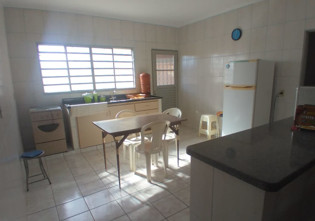 imóvel com 224m²