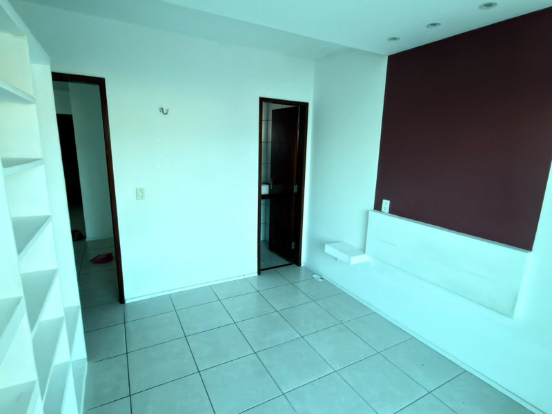 imóvel com 330m² - Cajazeiras - Fortaleza
