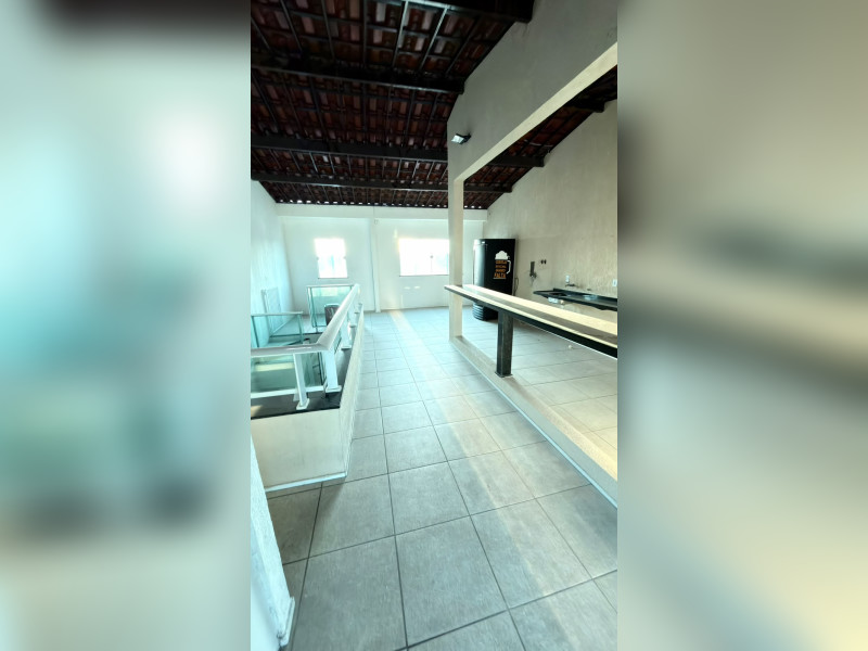 imóvel com 330m² - Cajazeiras - Fortaleza