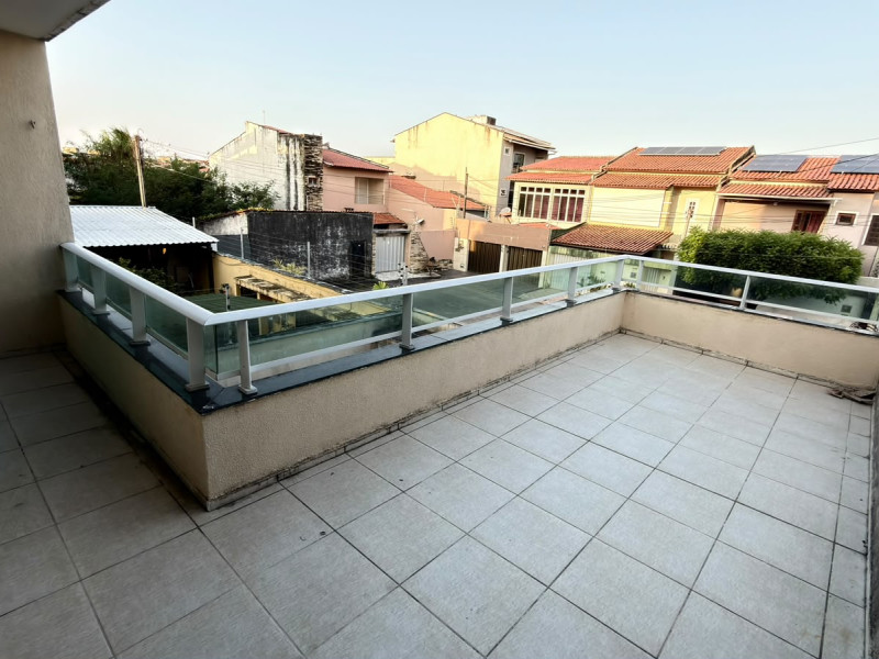 imóvel com 330m² - Cajazeiras - Fortaleza