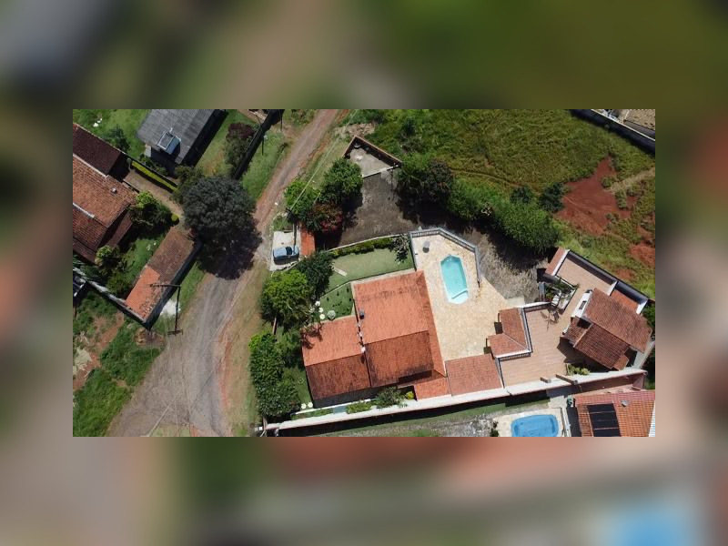 imóvel com 1390m² - Vale do Rio Cachoeira - Piracaia