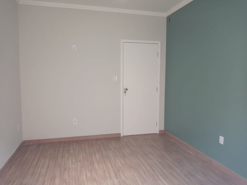 imóvel com 293m² - Residencial Mombaça I - Pindamonhangaba