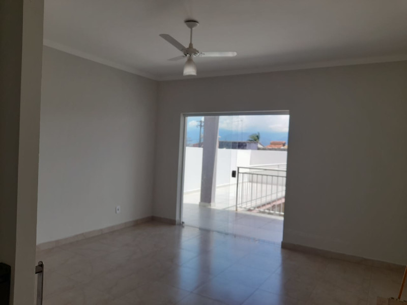 imóvel com 293m² - Residencial Mombaça I - Pindamonhangaba