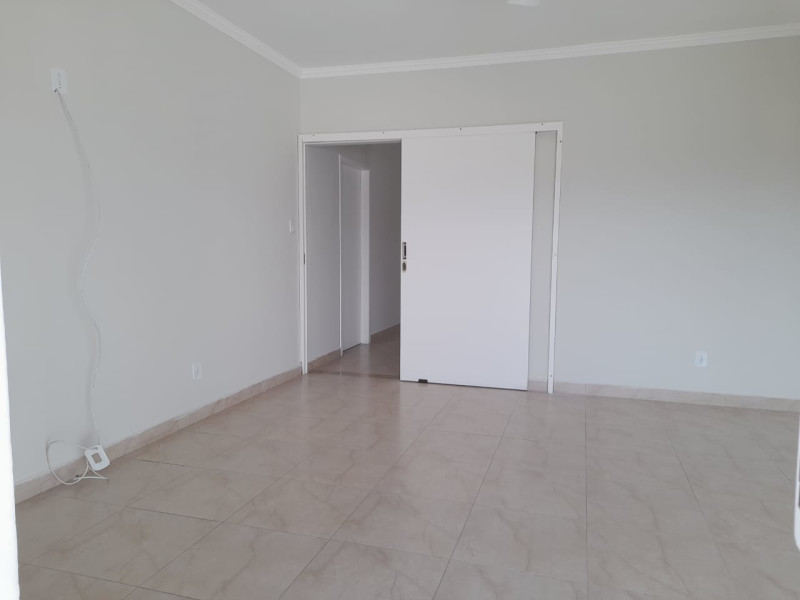 imóvel com 293m² - Residencial Mombaça I - Pindamonhangaba
