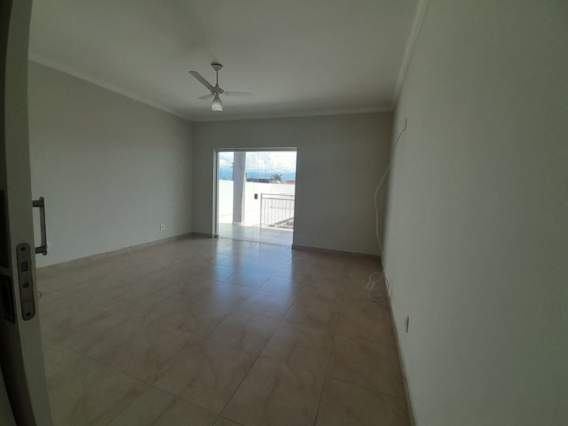 imóvel com 293m² - Residencial Mombaça I - Pindamonhangaba