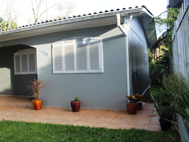 imóvel com 213m² - Medianeira - Panambi