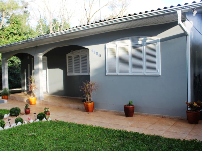 imóvel com 213m² - Medianeira - Panambi