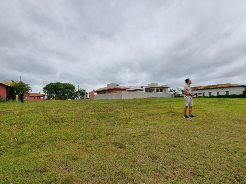 imóvel com 422m² - Condomínio Ninho Verde - Quadra