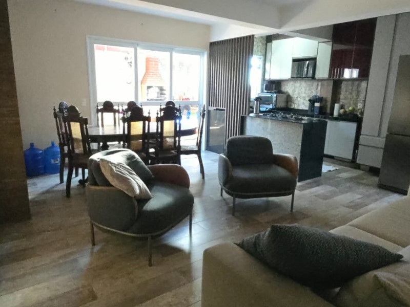 imóvel com 191m² - jacaré - Cabreúva