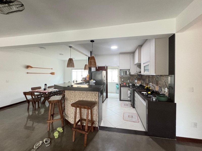 imóvel com 585m² - Monte Alto - Arraial do Cabo