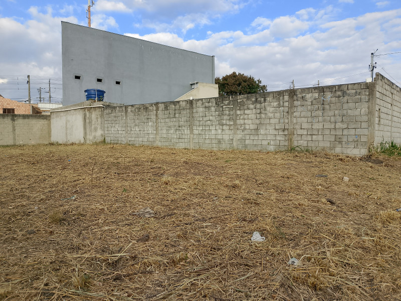 imóvel com 360m² - Santa Cruz - Betim