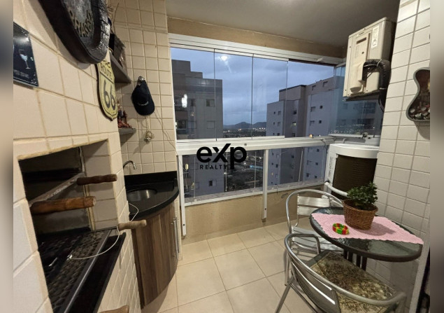 imóvel com 77m²