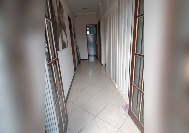 imóvel com 258m²