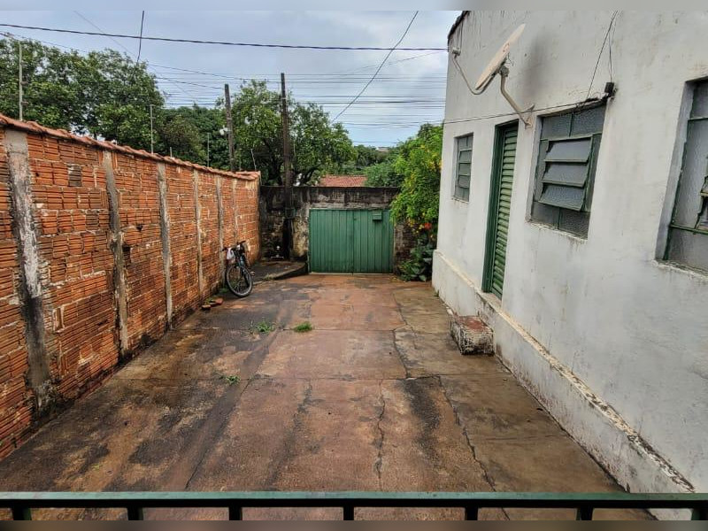 imóvel com 178m² - Loteamento Maria Christoni - Ourinhos