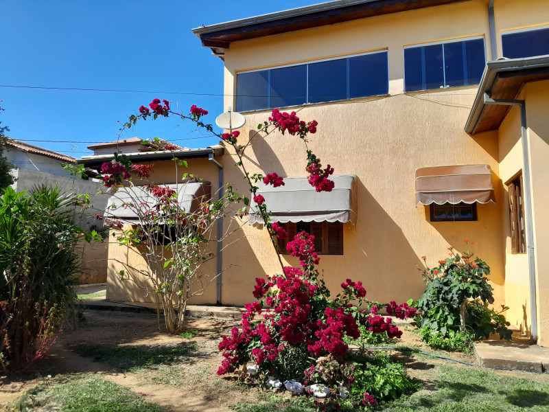 imóvel com 410m² - Centro - Silveiras