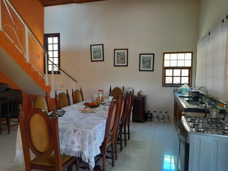 imóvel com 410m² - Centro - Silveiras