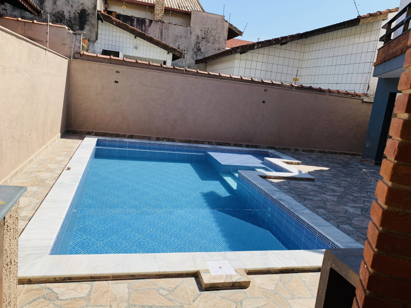 imóvel com 221m² - Cidade Nova Peruíbe - Peruíbe
