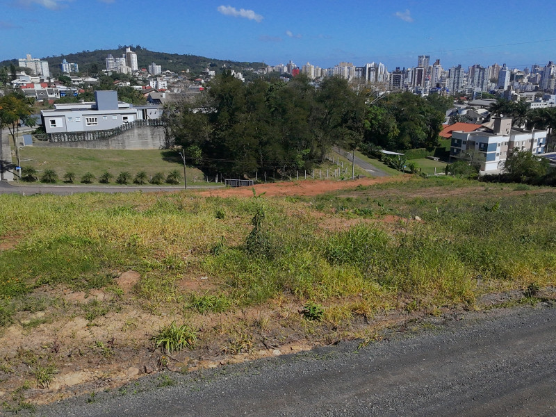imóvel com 1412m² - Pio Corrêa - Criciúma