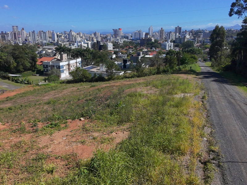 imóvel com 1412m² - Pio Corrêa - Criciúma