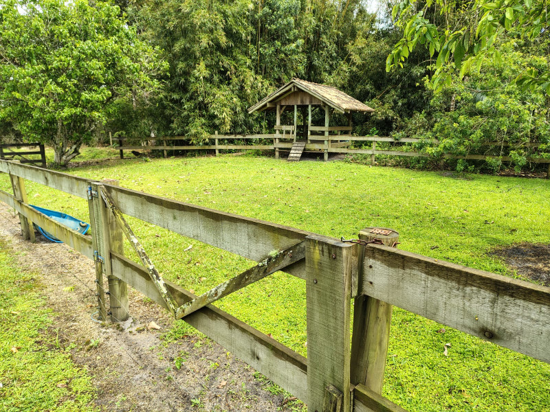 imóvel com 29300m² - Centro - Balneario Barra do Sul