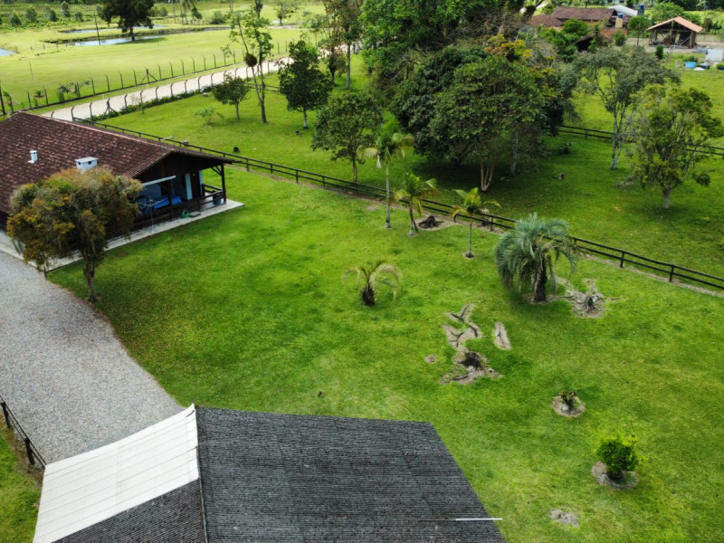 imóvel com 29300m² - Centro - Balneario Barra do Sul