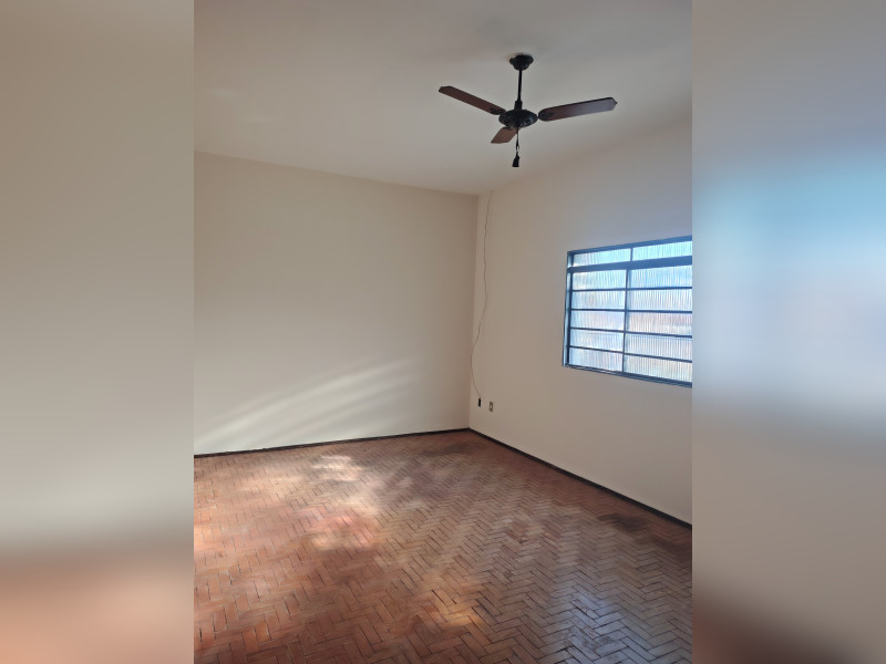imóvel com 157m² - Residencial Maria Cândida - Matão