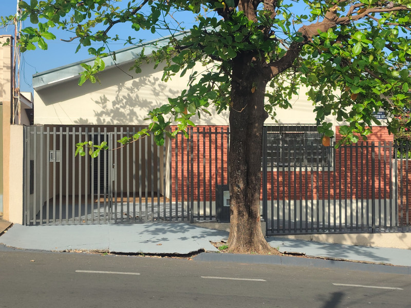 imóvel com 157m² - Residencial Maria Cândida - Matão
