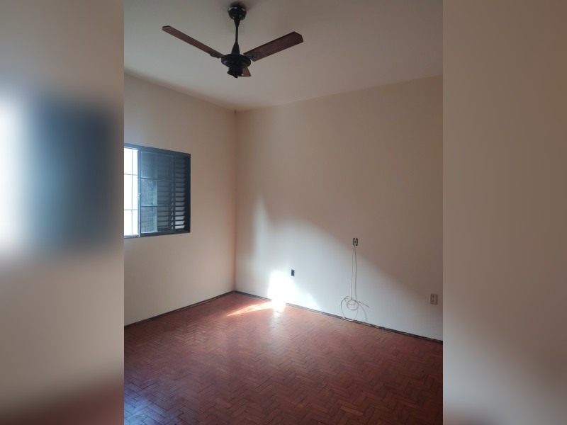 imóvel com 157m² - Residencial Maria Cândida - Matão