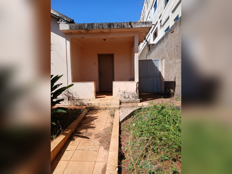 imóvel com 400m² - Vila Brasil - Anápolis