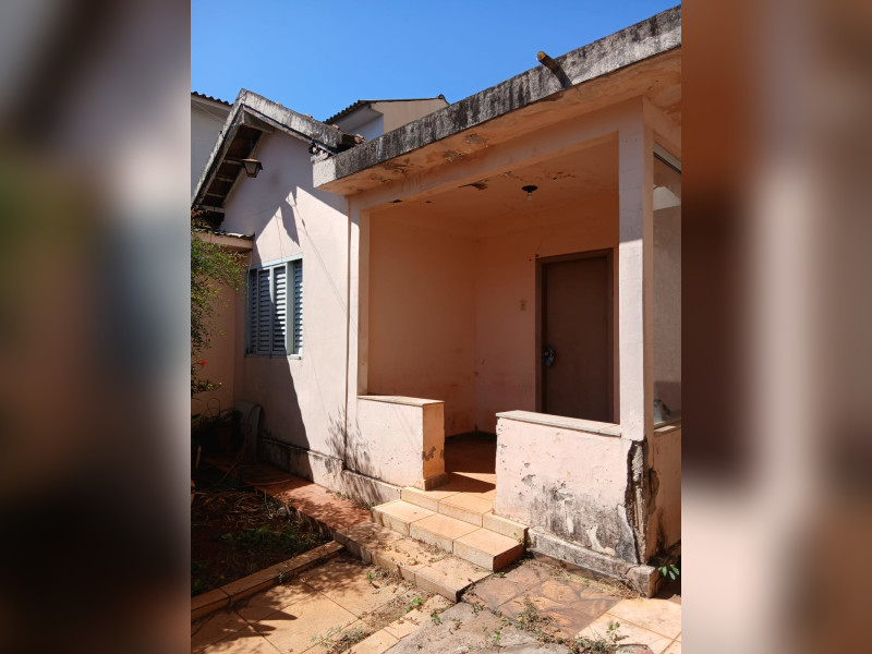 imóvel com 400m² - Vila Brasil - Anápolis