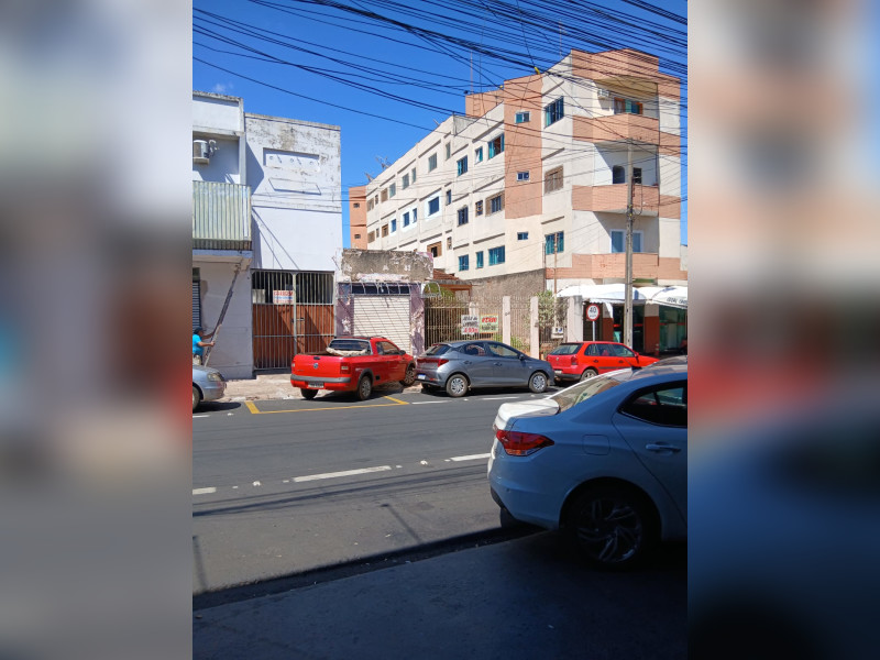 imóvel com 400m² - Vila Brasil - Anápolis