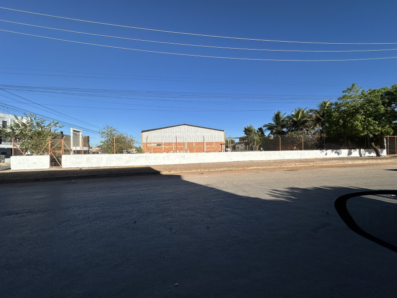 imóvel com 1200m² - Centro - Luís Eduardo Magalhães