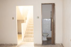 Casa &agrave; venda Bangu com 430m&sup2; e 5 quartos por R$ 579.000 - img-3837.jpg