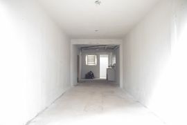 Casa &agrave; venda Bangu com 430m&sup2; e 5 quartos por R$ 579.000 - img-3862.jpg