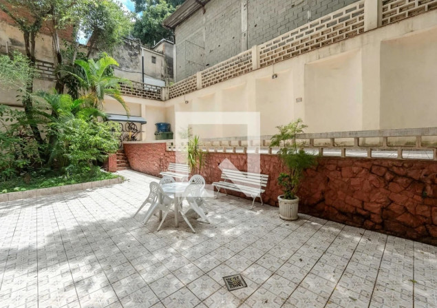 imóvel com 79m²