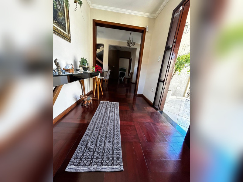 imóvel com 300m² - Jardim Universo - Mogi das Cruzes