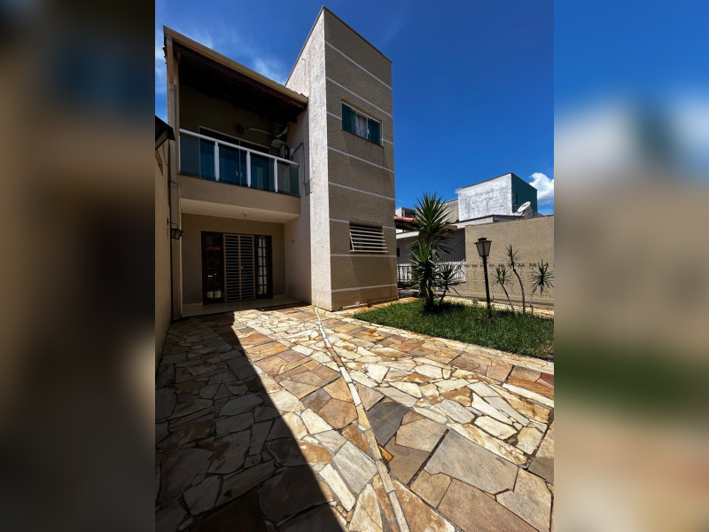 imóvel com 300m² - Jardim Universo - Mogi das Cruzes
