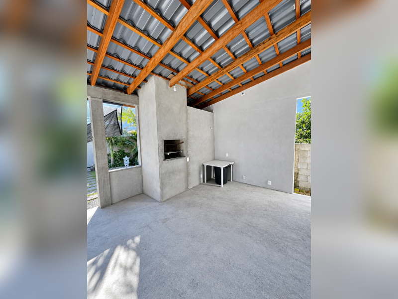imóvel com 205m² - Da Praia Grande - São Francisco do Sul