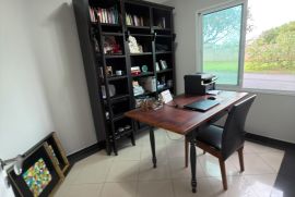 Casa de condom&iacute;nio &agrave; venda Residencial Marcia com 438m&sup2; e 3 quartos por R$ 1.700.000 - whatsapp-image-2026-09-13-at-211023-3.jpeg